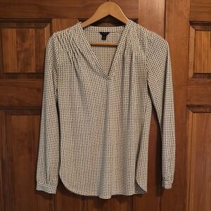 Ann Taylor Black and White Smocked Long Sleeve Blouse